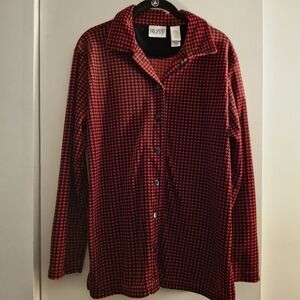 Russ Women's Red and Black Long Sleevec Houndstooth Shirt